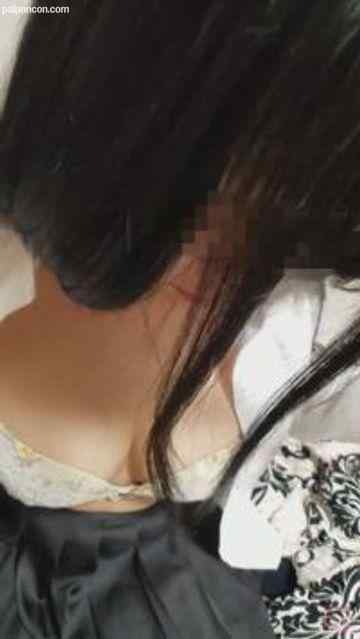 FC2-PPV-1313562 - 【個撮】私立女子校②黒髪**。実家の部屋でゲームしてるとこを邪魔してハメ撮り