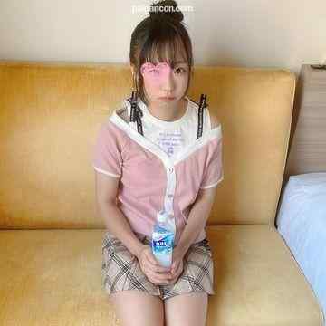 FC2-PPV-1917609 - 10代家出**と再会。背徳感がたまらない純粋な**。発育中のびしょ濡れマンコに濃厚精液を大量中出し。
