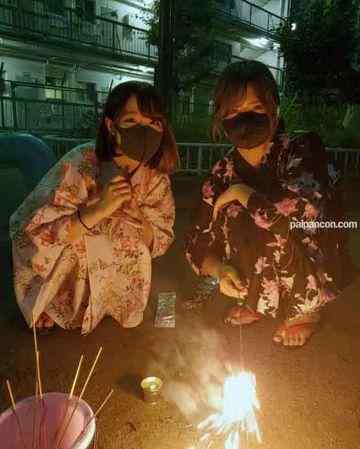 FC2-PPV-2147347 - 【無修正・３P】パン屋とバイト仲間の巨乳ギャルと浴衣花火デートから3P※おまけで巨乳ちゃんパイズリ