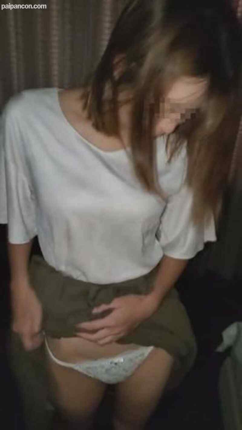 FC2-PPV-2261092 - 【個人】子持ち三十路妻。娘の為に額を上げた結果パンクし他人棒に中出しされ乱れる。