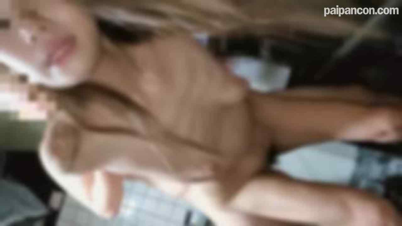 FC2-PPV-2439190 - 夫は帰らず…娘と暮らす自宅に押し入られ2本の他人棒に諦めたように啼き犯される若妻 thumbnail_9.jpg