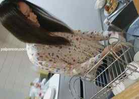 FC2-PPV-2477398 - ２度目の訪問【個人】社宅妻の美魔女に買い物帰りから自宅に訪問。旦那の帰宅前に他人棒で膣奥に子宮に他人汁を吸い込ませ孕ませる。 cover.jpg