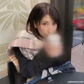 FC2-PPV-2680017 - ※今だけ超特価※☆おちんちん入れてください☆つるつる無毛まんこを広げて「クリペロふがふが」小太りおじさんの肉棒懇願＆まん汁大洪水 cover.jpg