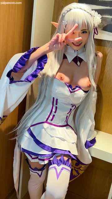 FC2-PPV-2681965 - 【夏コミ伝説】美しすぎる素人プロレイヤーさん　良い写真を撮ったカメコに声掛け個室で連れ込みパイズリちんしゃぶパンパン【門外不出の流出映像】