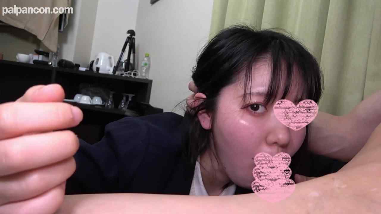 FC2-PPV-2972795 - 合計３作品！怒涛の２００分！！ Ｒ４卒業生の色白スレンダー美**は剛毛未処理マンコで感度良好。電マ＆手マンで豪快****。 thumbnail_6.jpg