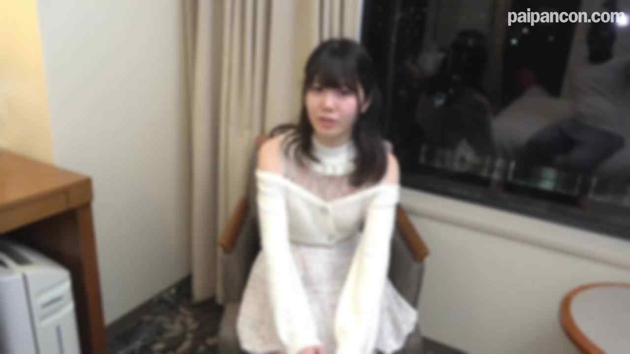 FC2-PPV-3136141 - 18歳の無垢な※※。生も中も初めてだった彼女が今回連続中出し！3Pに初挑戦！ thumbnail_1.jpg