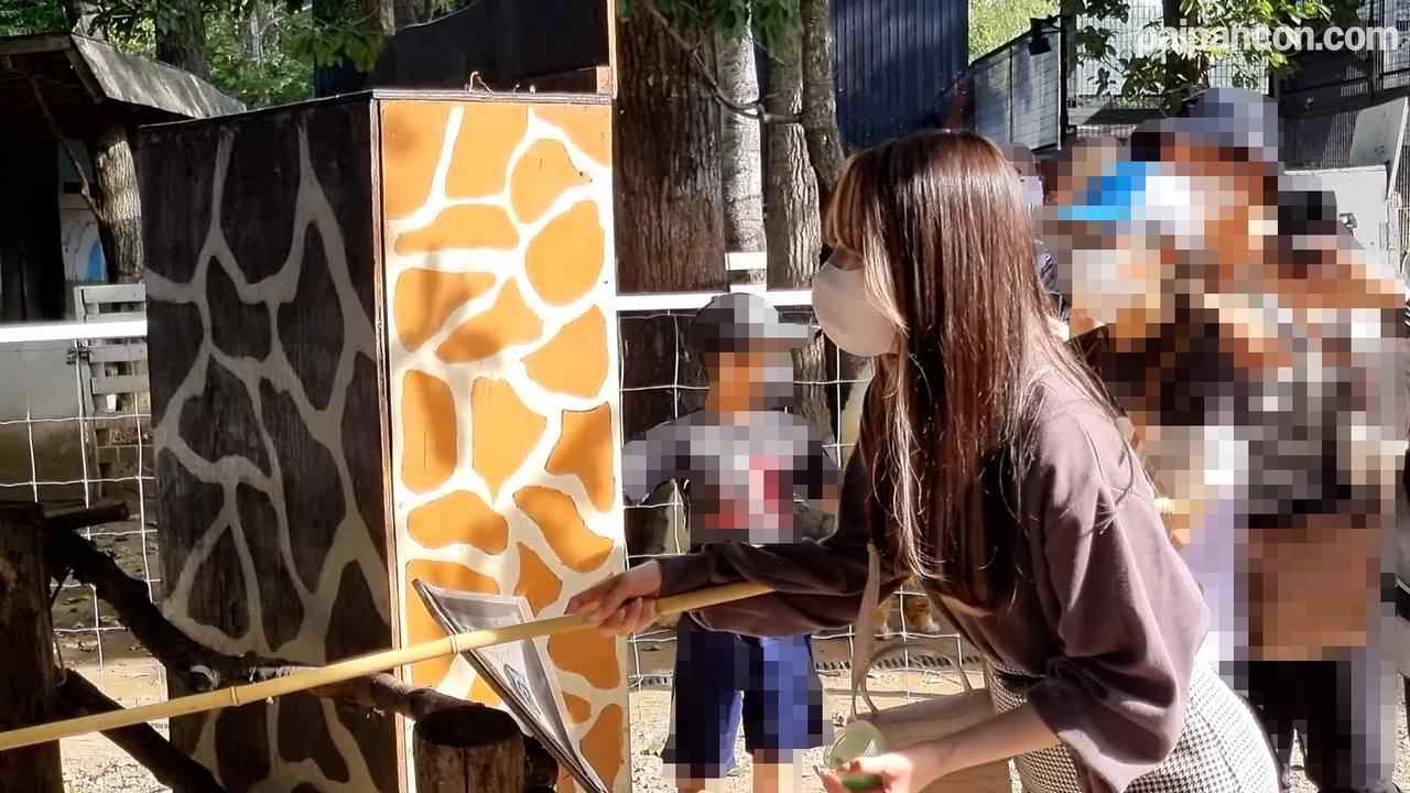 FC2-PPV-3152702 - 「ほんとにバレないよね…？」友達の某大手事務所18歳声優ちゃん。デビューが決まるも生活に困り苦渋の決断。。巨根に犯されイキまくる超敏感おま○こに大量中出し。 thumbnail_0.jpg