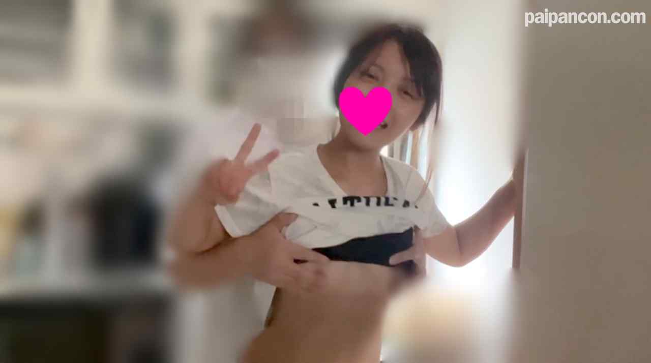 FC2-PPV-3158839 - お子さんにバレないよう声を我慢するけど→快楽に負けて声を我慢できずにメス顔ダブルピースをお子さんに晒すw thumbnail_2.jpg