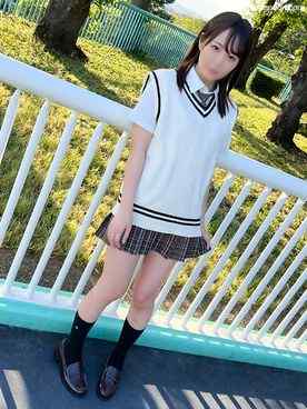 FC2-PPV-3170044 - 【J / k デート・裏めにゅ～】フェラチオ大好き 美術部・ひかげちゃん18歳 「お店には内緒だよ」10代まんこにおじさんちんぽを鬼ピストン⇒膣内射精