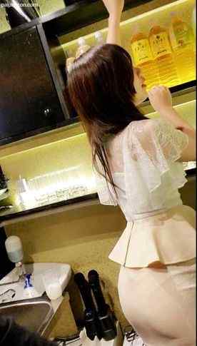 FC2-PPV-3194771 - 【完全顔出し】「え、ここでするの？」ガルバで働く専門学生を便所に連れ込み…。酔った彼女をお持ち帰りし、勢いで中出ししちゃいました。。 cover.jpg