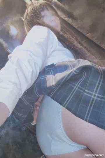 FC2-PPV-3273709 - 【2006年生】美尻名器の2年生初ハメ撮りを内緒で cover.jpg