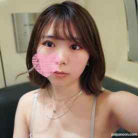 FC2-PPV-3719922 - 【無修正】大人しくおっとりした性格の女子大生(20)がマッチングアプリでおじさんに引っ掛かり、欲望を抑えきれないキモおやじのおチンポを拒絶できない彼女にたっぷり中出し。 cover.jpg