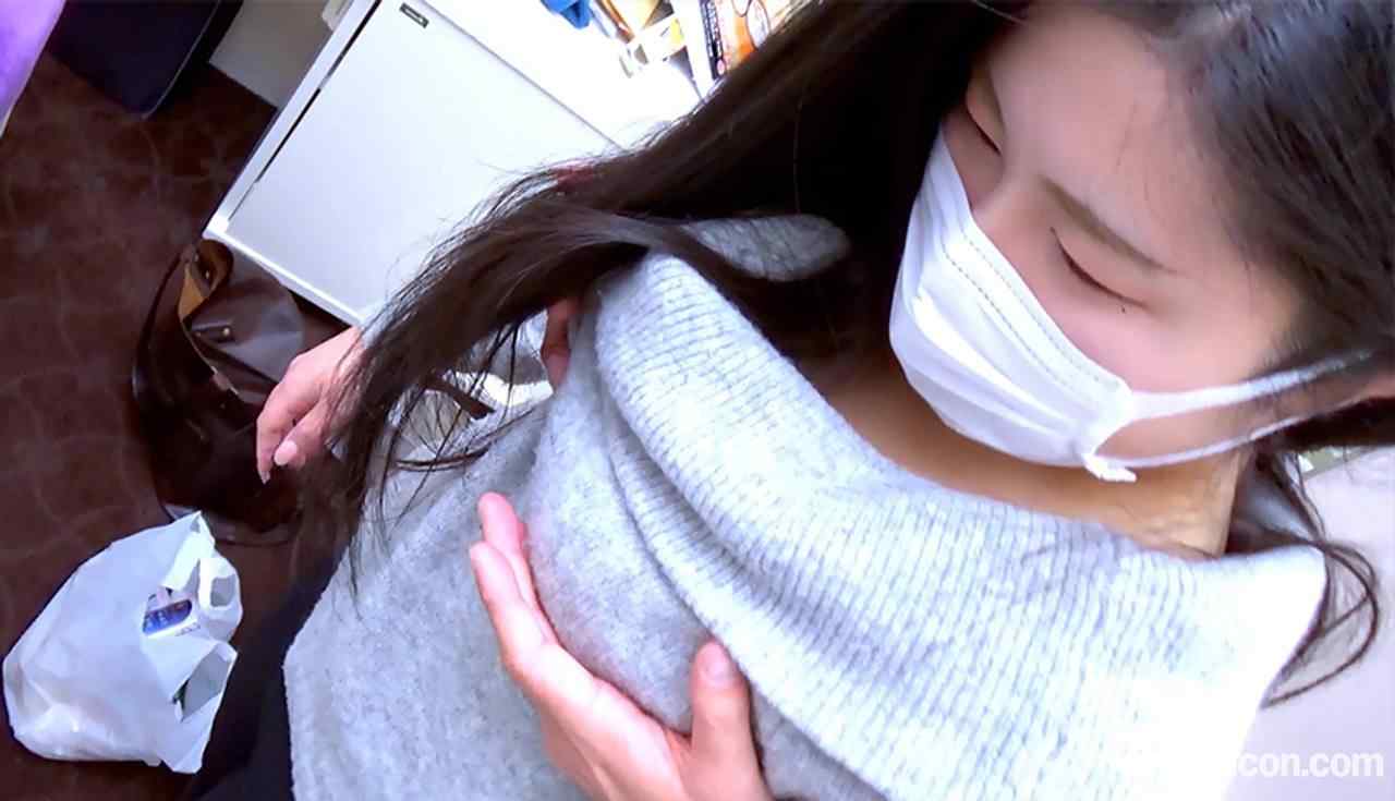 FC2-PPV-4189261 - 【地方スナック勤務の人妻の肉欲】常連のおじいちゃんがいくら口説いてもやれない地元スナックの人妻。マグナムチンポを嬉々として受け入れ連続中逝きで大絶叫 thumbnail_1.jpg