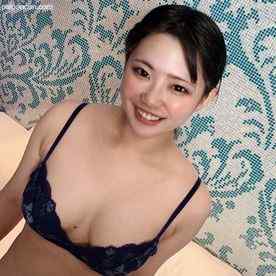 FC2-PPV-4310068 - 身長150以下のミ.ニモ.ニサイズの敏感む.すめ。人懐っこいかわいい笑顔がおっぱじまると完全に女に。たまらず２連発中 出し！！ cover.jpg