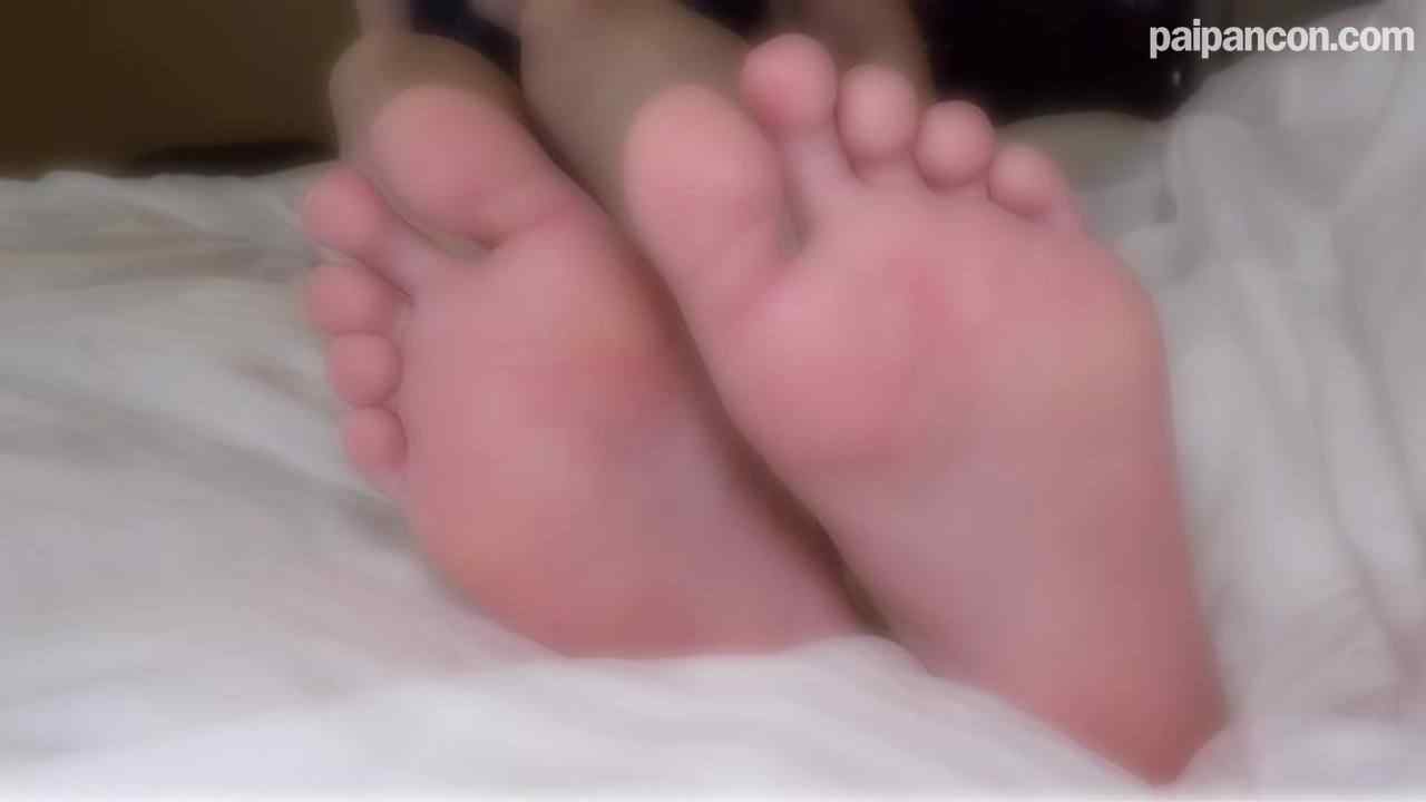 FC2-PPV-4484038 - 巨乳好き必見！【無】【中出し2回戦】Gカップ美巨乳を持つ黒髪ちゃんの美ボディを観察した後にソファとベッドで2回戦。事後は仲良くシャワー。※特典あり thumbnail_5.jpg