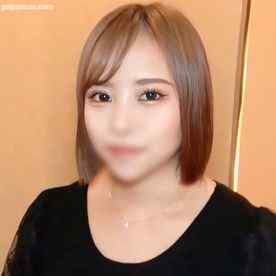 FC2-PPV-4498665 - 【無】童顔で美巨乳、超グラマラスでいやらしぃBODYの美女とプライベートハメ撮り中出し二回戦！出会って即フェラ、騎乗位から正常位で中出しとベッドで色んな体位で二回目の中出し！※特典高画質 cover.jpg