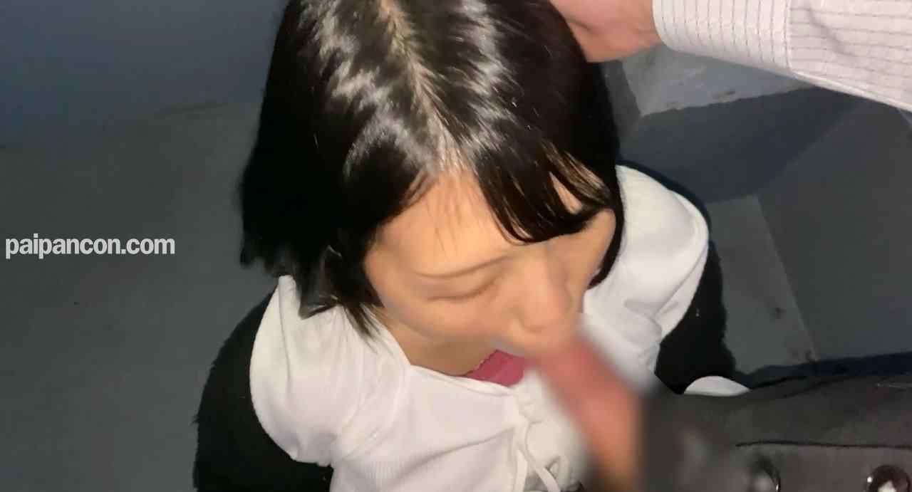 FC2-PPV-4522450 - 【完全素人】子持ちの人妻嬢を屋上でオシ〇キ！容赦ないバックピストンに思わず喘ぎ声が溢れ出てしまう…最後は中出し thumbnail_5.jpg