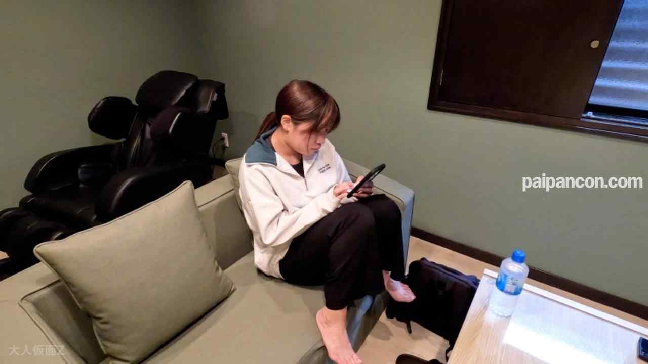 FC2-PPV-4543700 - 【素人初撮り】あかね(18)学費支払いのため出演。経験が少なく敏感な身体だったので、吸うやつを入れたらすぐに潮吹きしました。その後アナル貫通しイラマしました。 thumbnail_3.jpg