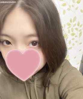 FC2-PPV-4637972 - 【完全素人初撮り】恥ずかしがり屋で芋カワイイ18歳♡危険な生挿入だけどあまりの気持ちよさに感じまくり…特典有り cover.jpg