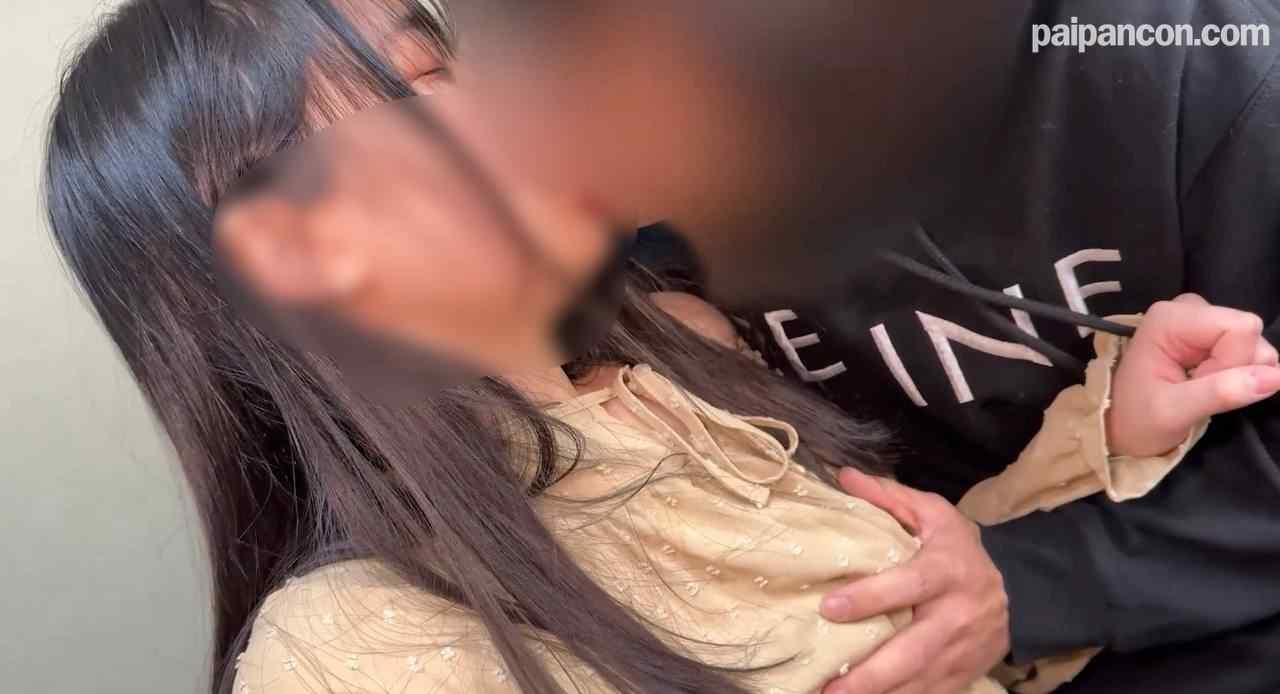 FC2-PPV-4670431 - 【素人18歳♡】可愛いベトナム人留※生グエンちゃん♡超敏感乳首を責められて感じまくる！超危険日だけど遠慮なく中出しハメ thumbnail_3.jpg