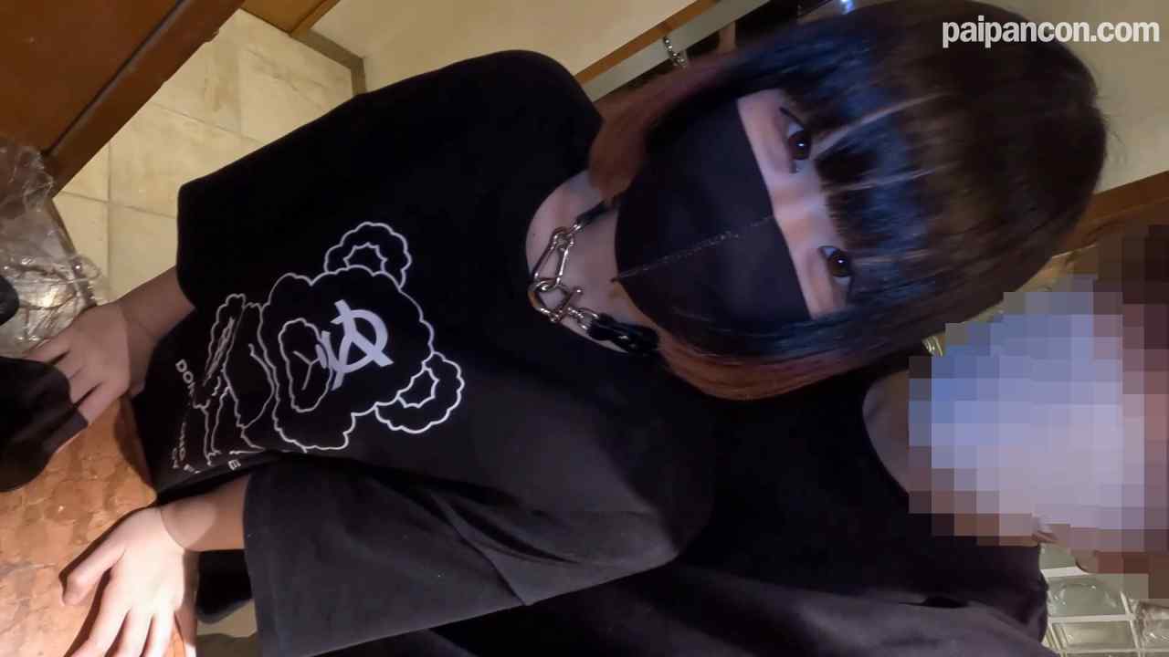 FC2-PPV-4678453 - GW割引。めい4作目！！めちゃくちゃ可愛い地雷系の私服でまるで漫画の世界、お風呂入って寝不足だけど素人エッチ！！そして中出し thumbnail_0.jpg