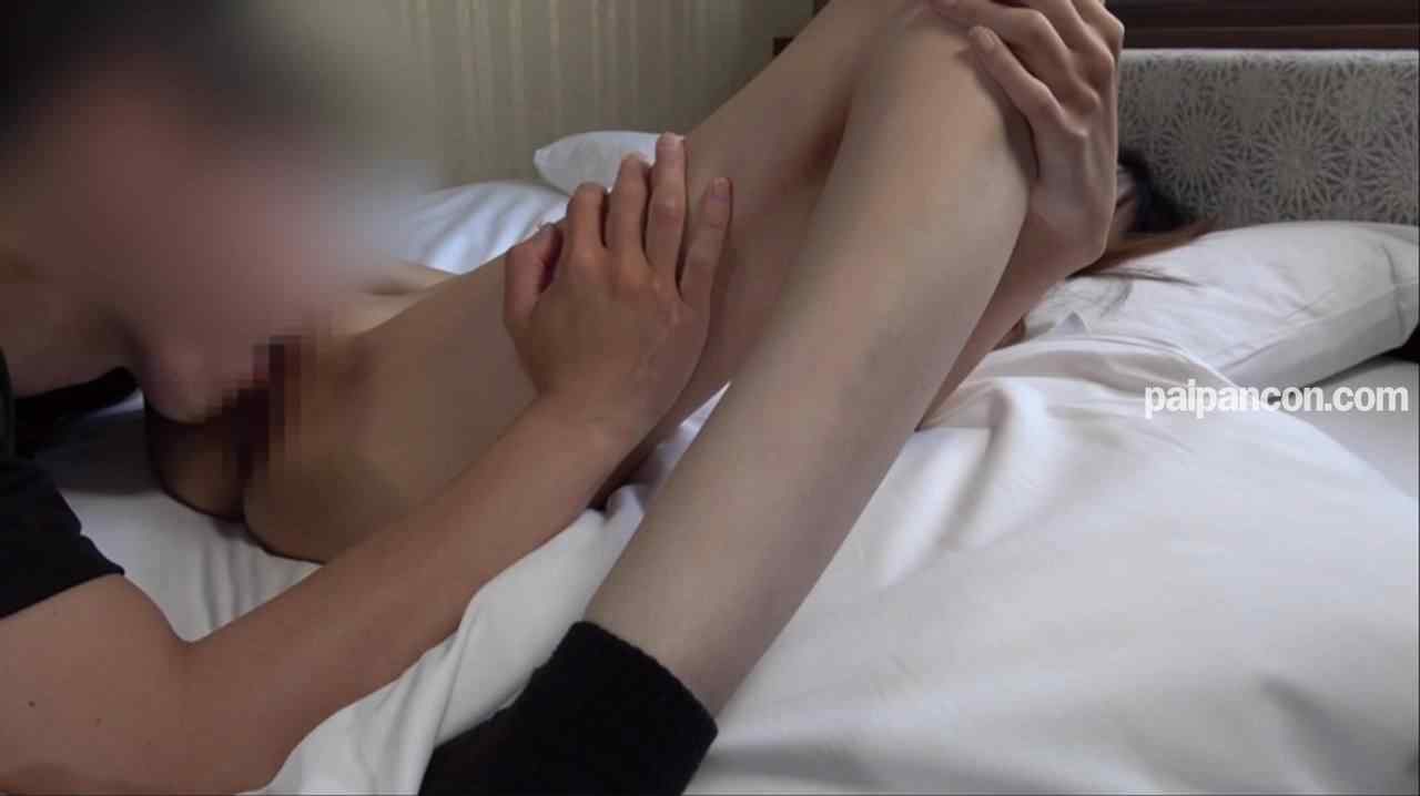 FC2-PPV-4733076 - 可愛いと約束します。【無】【中出し2回戦】オナニーが大好きな18歳スレンダー美女とイチャイチャSEX。無邪気な性格と、敏感な反応のギャップが可愛いから中出しして舌ぺろ。※高画質特典あり thumbnail_1.jpg