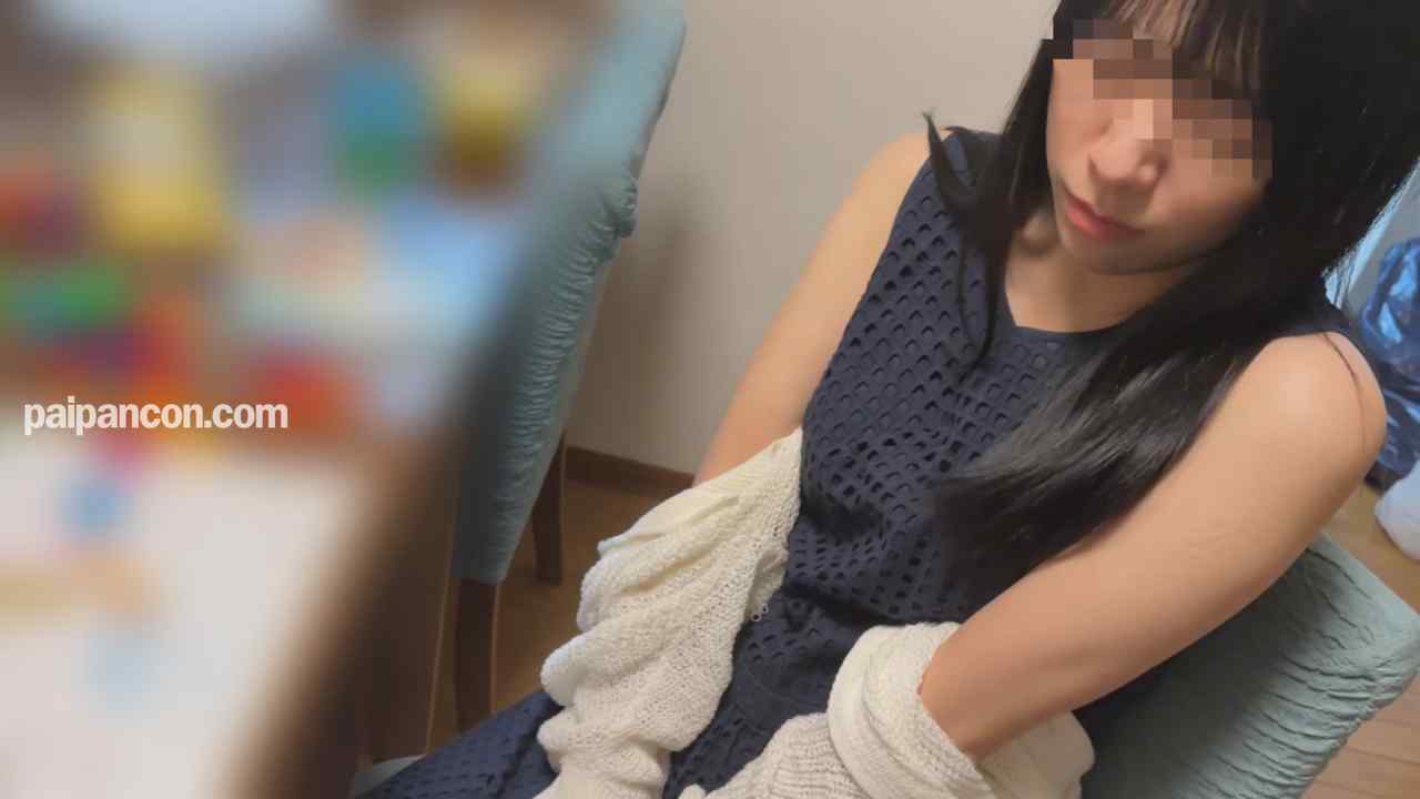 FC2-PPV-4989978 - 【個撮】白昼おKOさんの遊ぶ部屋で。焦る奥さんと業務優先の私。見つかってないと思います。 thumbnail_2.jpg